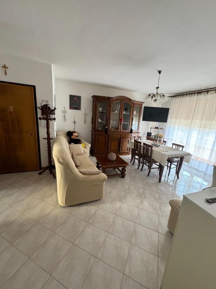 Bellissima Stanza Con Parcheggio Gratuito Apartment ชินกวาเล ภายนอก รูปภาพ